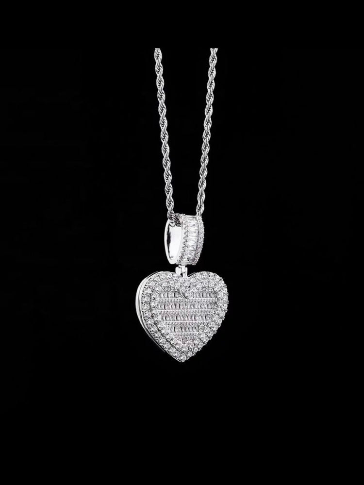 Heart pendant